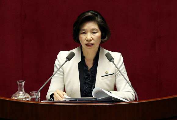 29번째 필리버스터 주자로 나선 전정희 의원