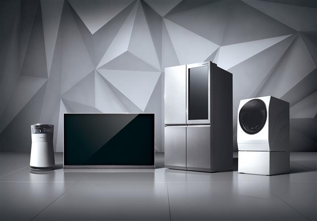 LG전자가 최근 출시한 초프리미엄 가전 브랜드 ‘LG 시그니처’. TV, 냉장고, 세탁기, 가습공기청정기 등 4개 제품군으로 나온다. LG전자 제공