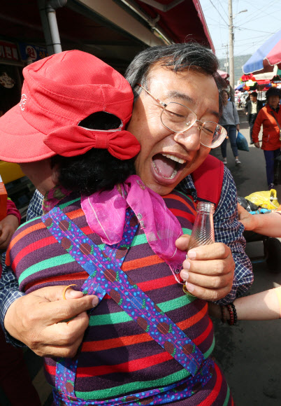 이정현 ’환한 미소’