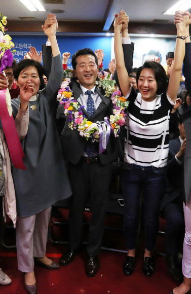 <선택 4.13> 환호하는 최명길