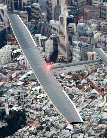 태양광 비행기, 미 샌프란시스코 상공 비행중