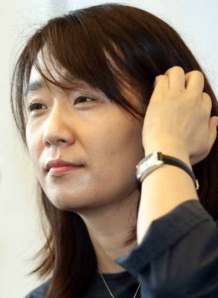 소설가 한강, 귀국 후 첫 기자간담회
