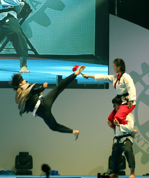 세계태권도연맹시범단  공연