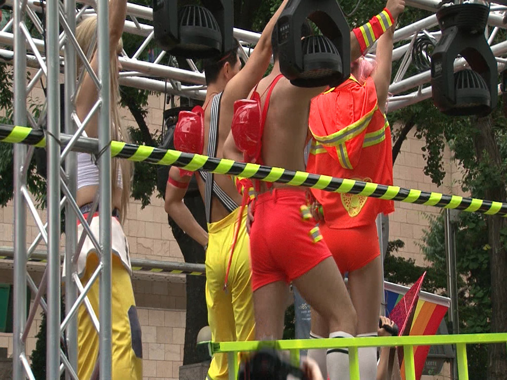 ‘LGBT(레즈비언·게이·양성애자·성전환자)’ 등 성 소수자의 축제인 퀴어(Queer)문화축제가 11일 서울 도심에서 열렸다.