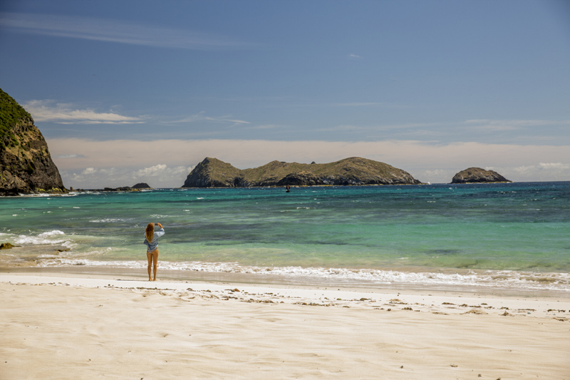 ‘언더 워터’ 스틸