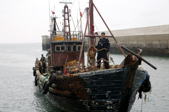 나포된 中 어선. 인천해양경비안전서