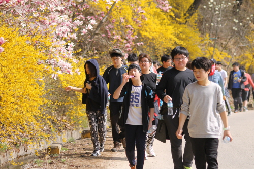 팔렬중학교 제공