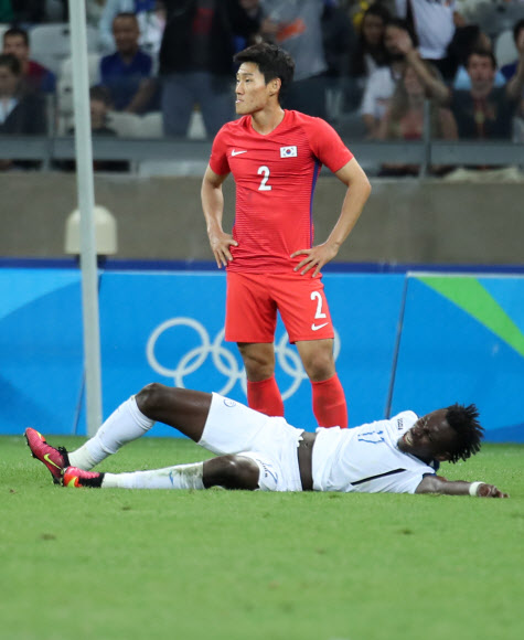 <올림픽> 올림픽표 침대 축구?