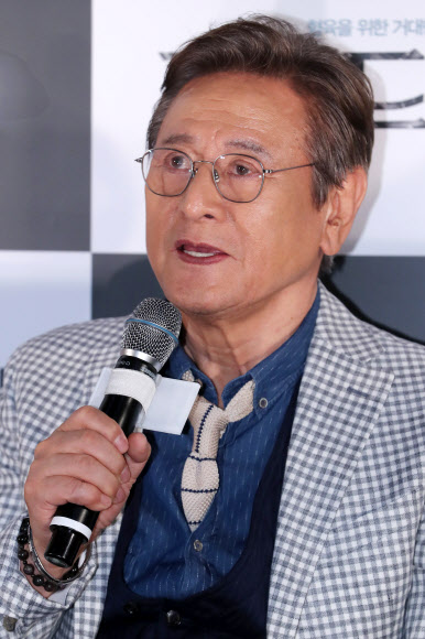 57년 연기인생 박근형, 새로운 도전