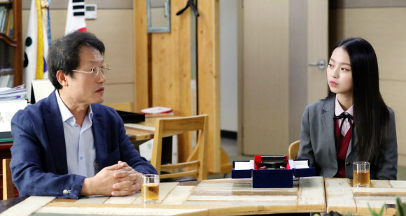 조희연 교육감 만난 ’서울교육 홍보대사’ 이수민