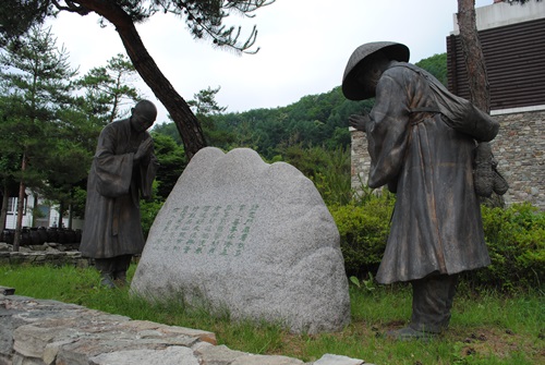 제19회 김삿갓 문화제가 오는 9월 30일부터 10월 2일까지 3일간 영월 박물관 고을에서 개최된다.