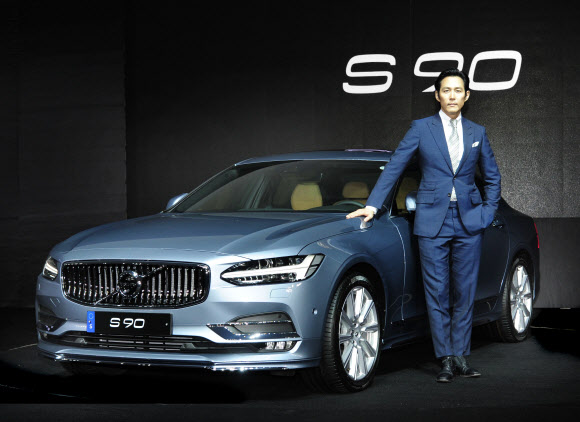 볼보자동차, 더 뉴 S90 출시