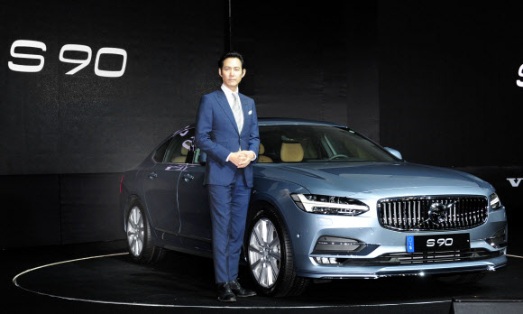 볼보자동차, 더 뉴 S90 출시