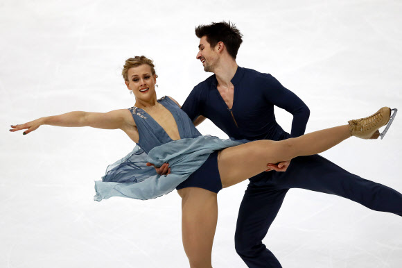 Madison Hubell and Zachary Donohue of US compete in the Ice Dance Free Dance Program during the ISU figure skating France’s Trophy at Bercy arena, in Paris, France, Saturday, Nov. 12, 2016. (AP Photo/Francois Mori)