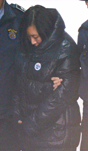 [서울포토] 고개 푹 숙인 장시호