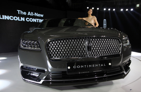 ’2017 올-뉴 링컨 컨티넨탈’