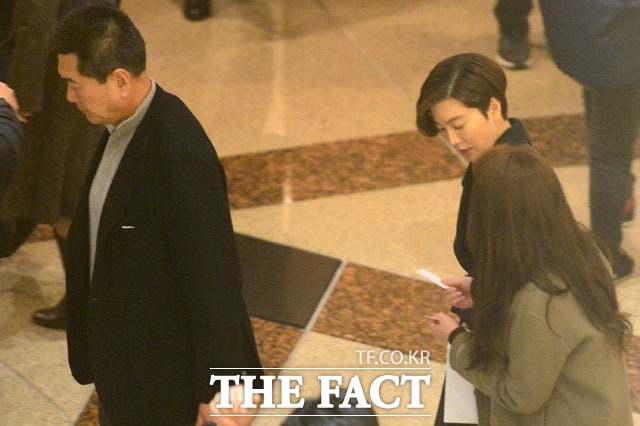 딸 공연장 찾은 엄마 임세령. 더팩트 제공