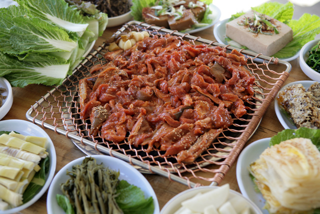 흑염소 구이