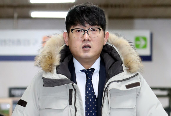 증인신문 출석하는 박헌영 K스포츠 과장