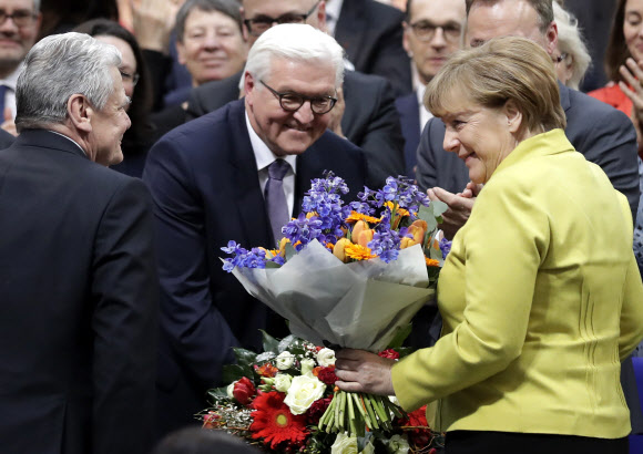 독일 새 대통령에 슈타인마이어…18년만에 사민당 출신