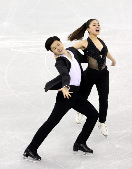 ’美피겨스타’ 시부타니 남매