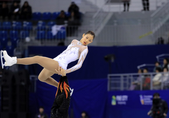 열연하는 지민지- 테미스토클레스