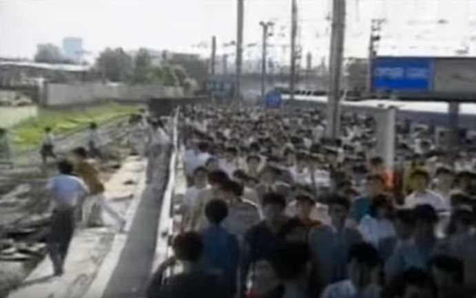 ‘90년대 신도림역에서 나오는 방법’ 영상 캡처.