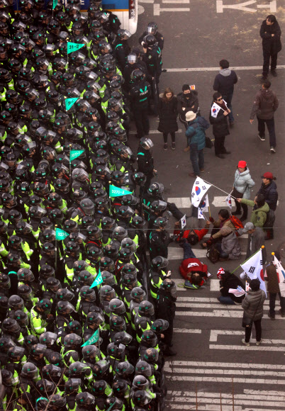 [대통령 탄핵] 반대시위