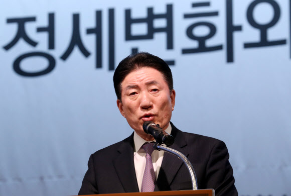 축사하는 장병화 한국은행 부총재