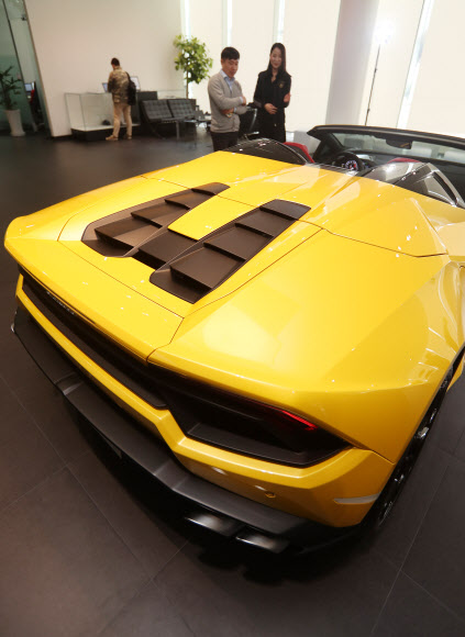 람보르기니 우라칸 RWD 스파이더 런칭