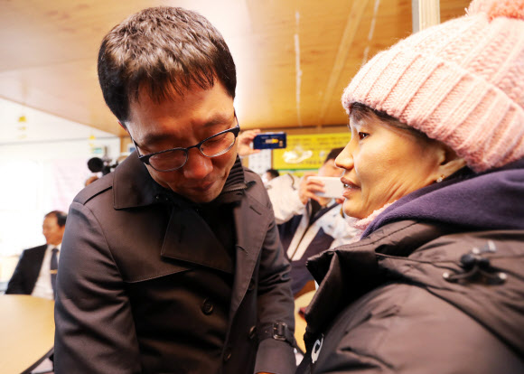 세월호 미수습자 가족 만나는 김제동