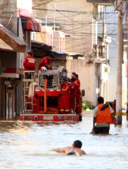 페루 엘니뇨 홍수… 90명 사망·이재민 12만명