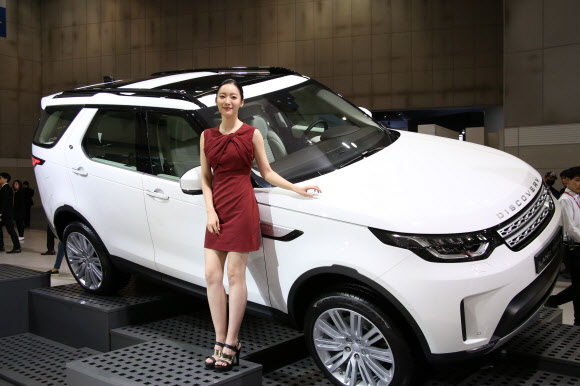 재규어랜드 ’올 뉴 디스커버리’