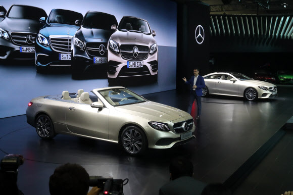벤츠 E클래스 카브리올레 ’아시아 첫 공개’