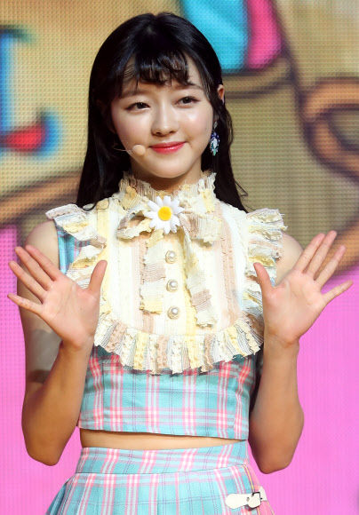 유아 ’막강 비주얼’