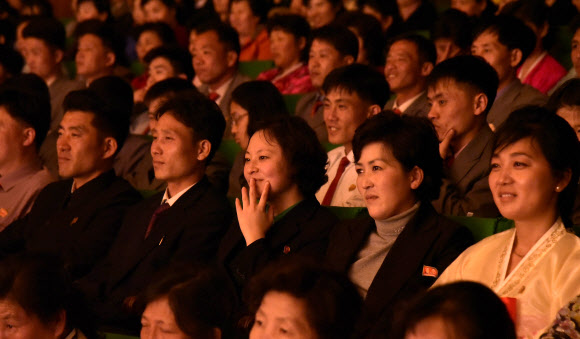 제5차 4월의 봄 인민예술축전 공연이 13일 평양에서 열렸다고 북한 조선중앙통신이 보도했다. 연합뉴스