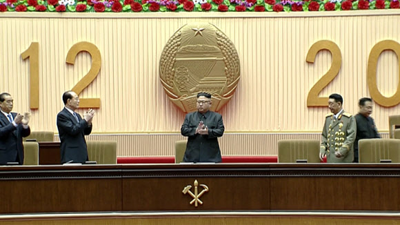 北, 김일성 105돌 생일 경축 보고대회…김정은 참석
