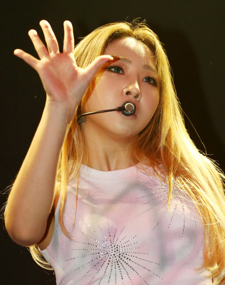 공민지, ’솔로 앨범 사랑해 주세요’