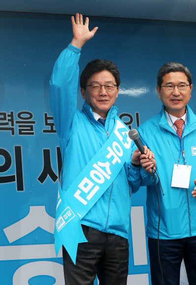 수원에서 지지 호소하는 유승민