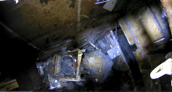 세월호 현장수습본부가 목포신항에 올라온 세월호의 내부수색을 18일 시작한다고 발표했다. 사진은 해수부가 18일 공개한 세월호 내부 선미 선원실의 모습.  해양수산부 제공=연합뉴스