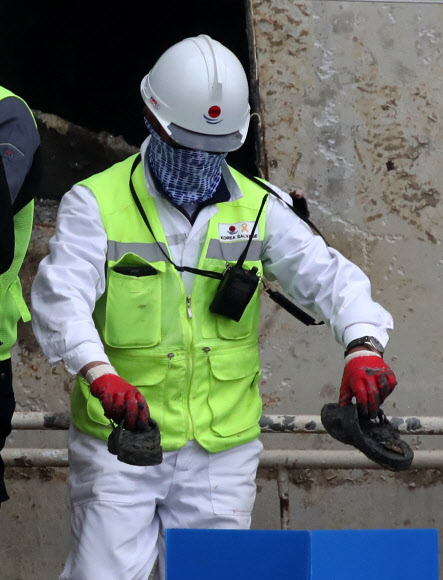 세월호에서 나온 슬리퍼