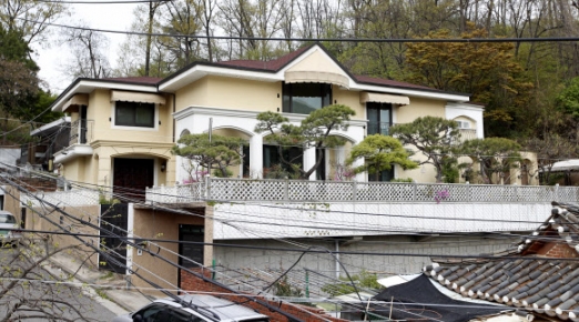 박 전 대통령, 내곡동 새집 구매