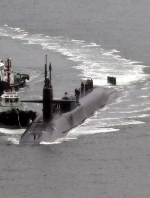 부산 찾은 미국 핵 잠수함 미시간