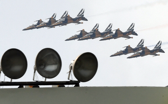 잠실 상공에 뜬 블랙이글스