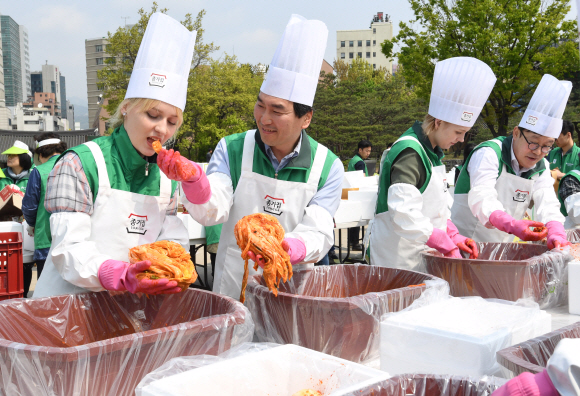 봄김장맛 보세요