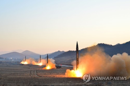 북한이 지난달 6일 발사한 탄도미사일[연합뉴스 자료사진]
