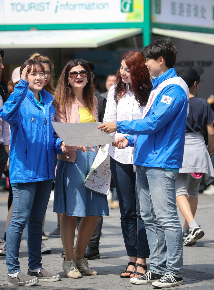 외국인 관광객 길찾기, 미소 국가대표가 도와드려요