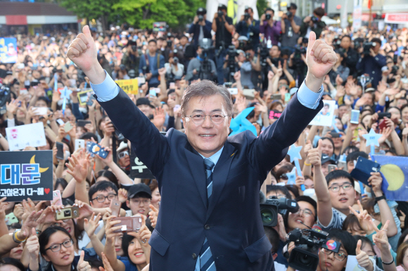 의정부에서 유세하는 문재인