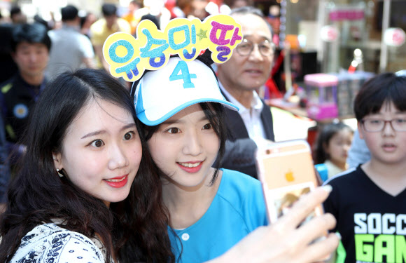 유승민 딸 부산서도 인기