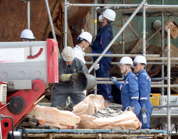 분주한 세월호 수습 현장